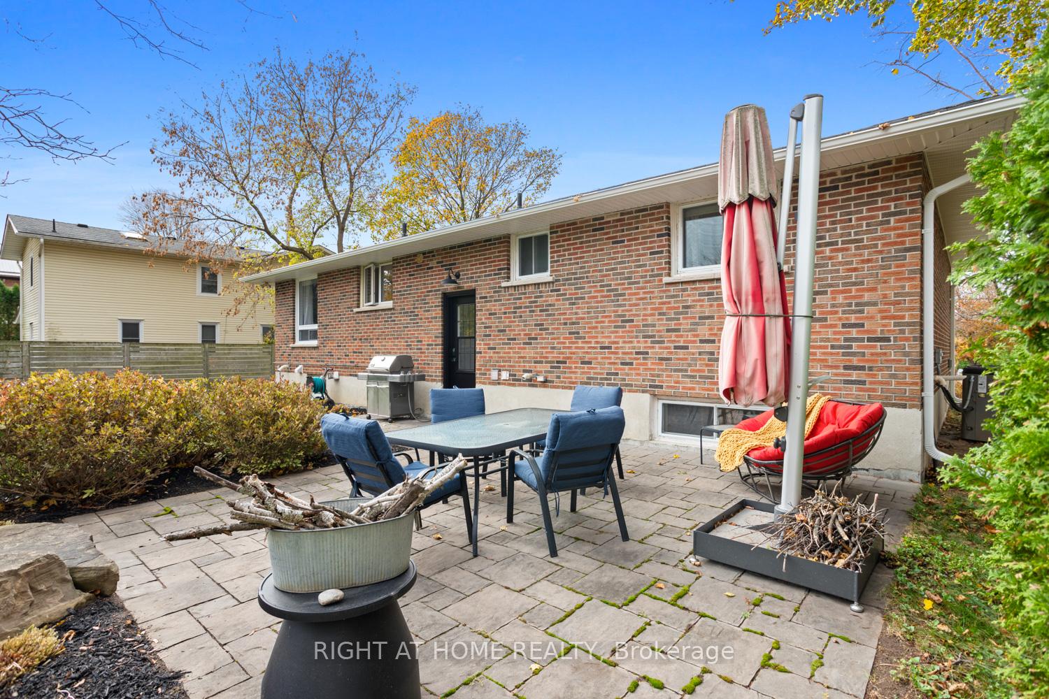 Photo 3 of 31 Jeffrey Street, Scugog, Port Perry — HOMEH