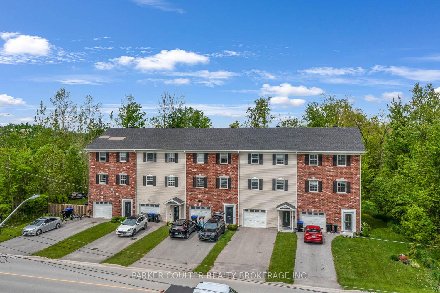 Front of 2616 Grand Tamarack Crescent