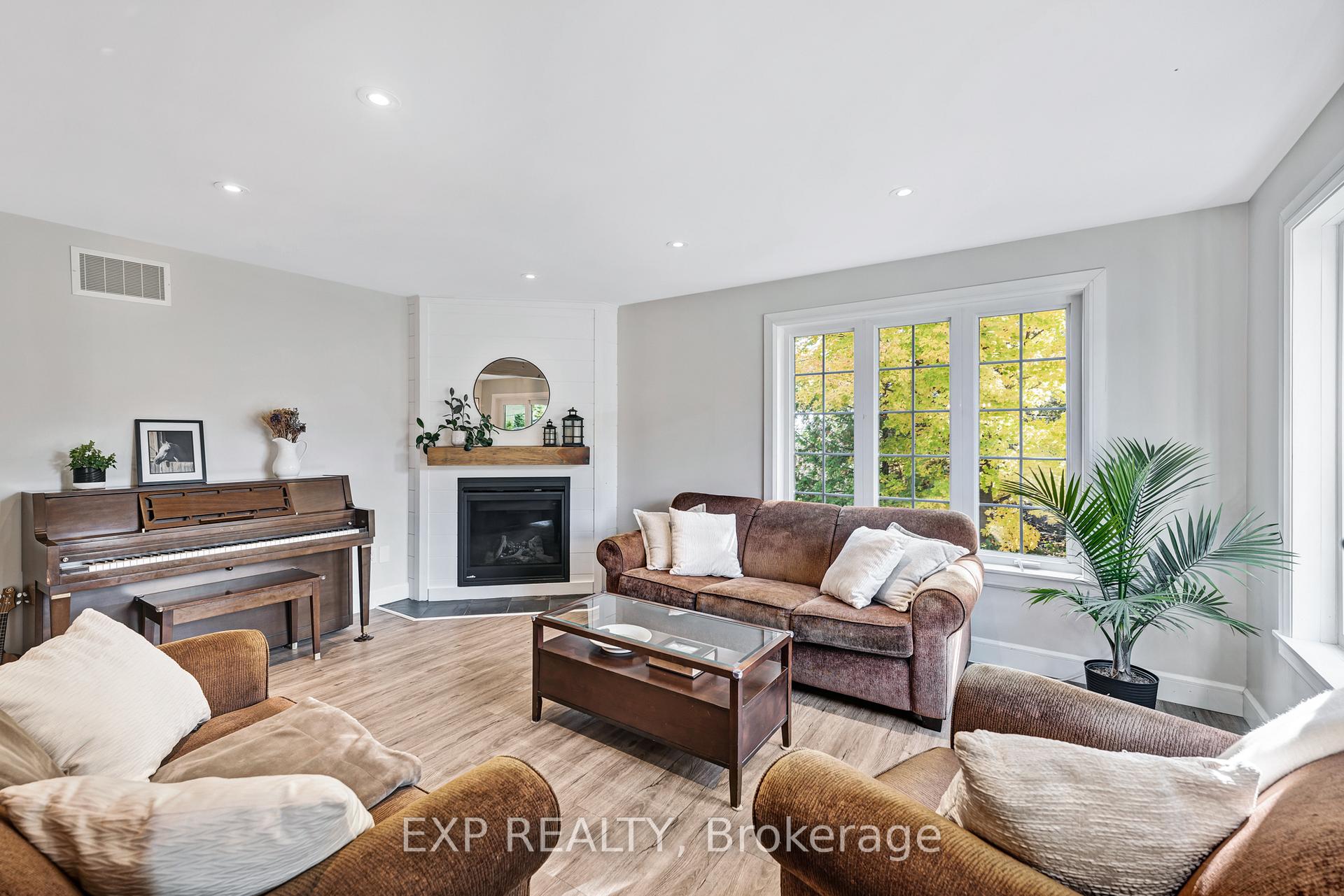 Photo 6 of 126 Aldred Drive, Scugog, Port Perry — HOMEH