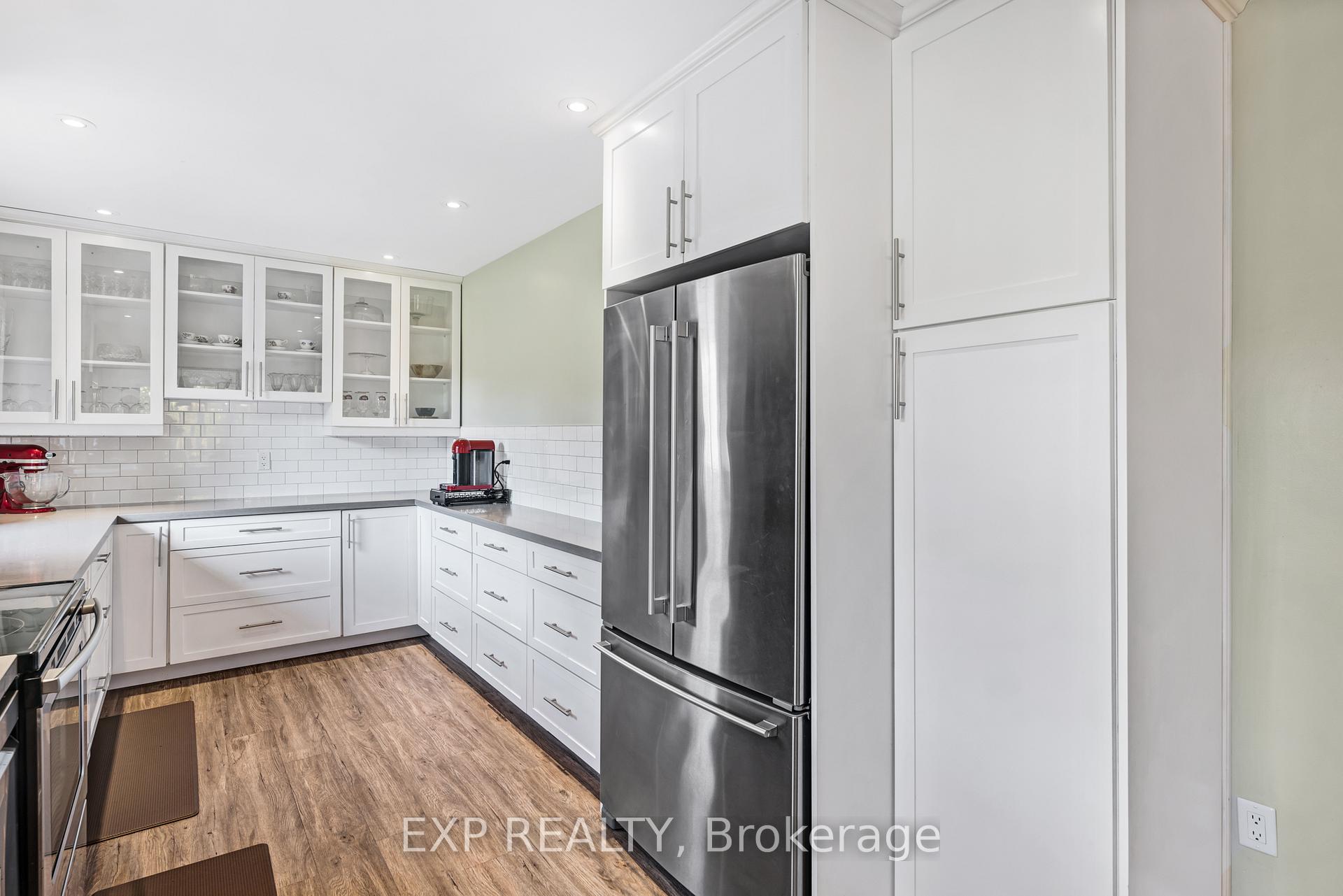 Photo 11 of 126 Aldred Drive, Scugog, Port Perry — HOMEH