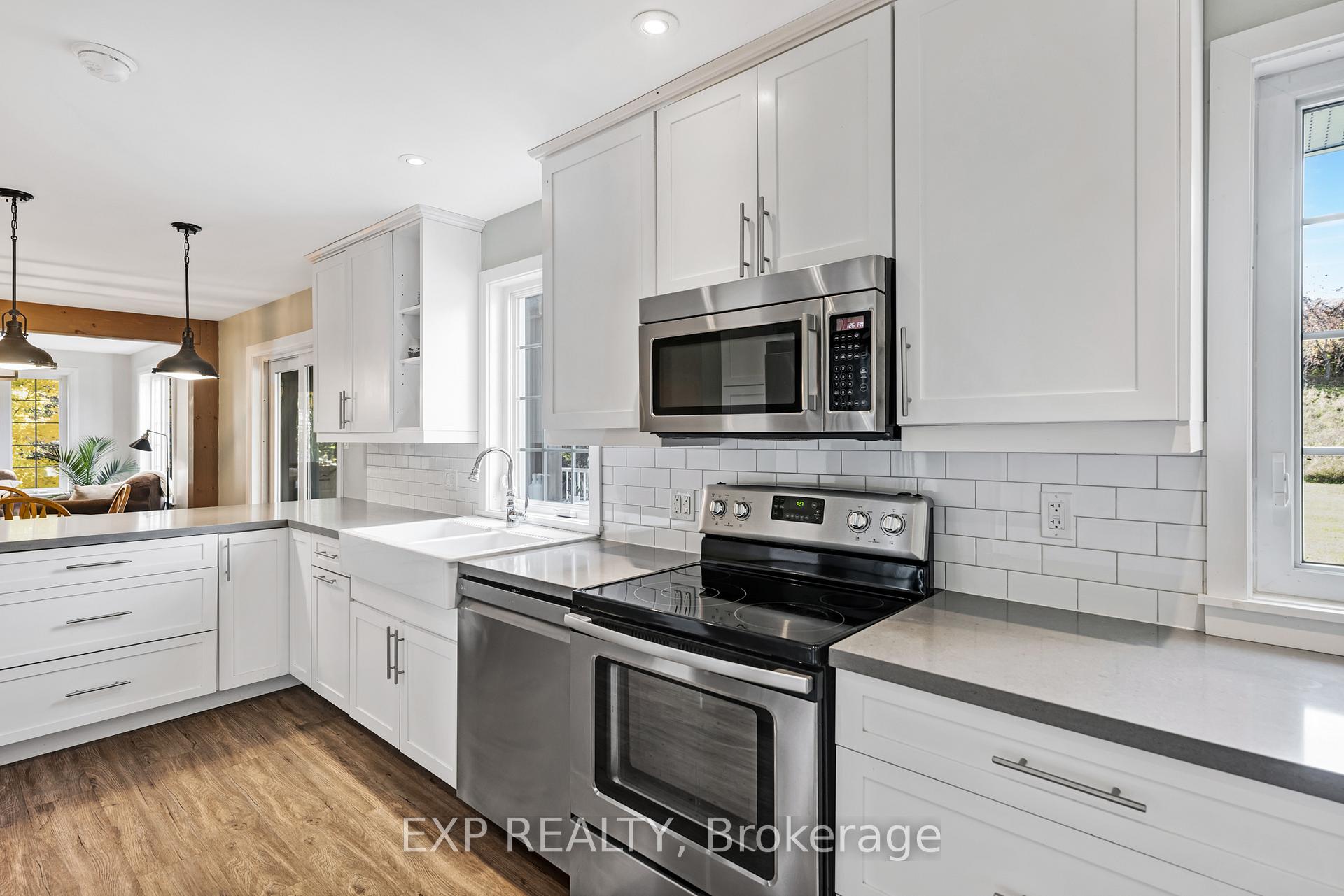 Photo 12 of 126 Aldred Drive, Scugog, Port Perry — HOMEH