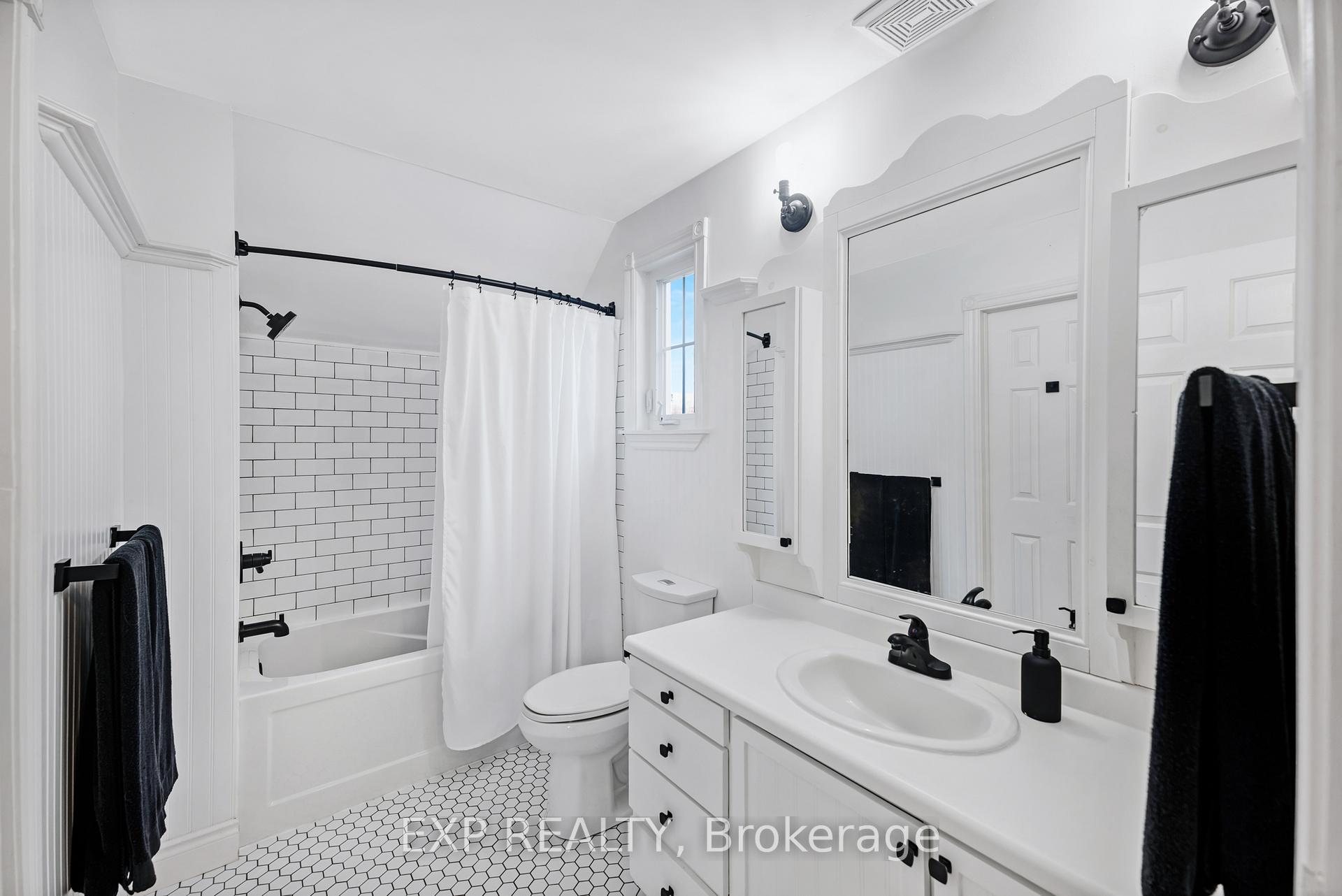 Photo 18 of 126 Aldred Drive, Scugog, Port Perry — HOMEH