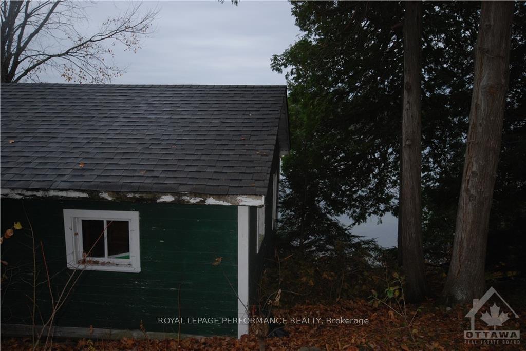 Photo 11 of 16 B6A Road, Rideau Lakes, Rideau Lakes (South Elmsley) Twp — HOMEH