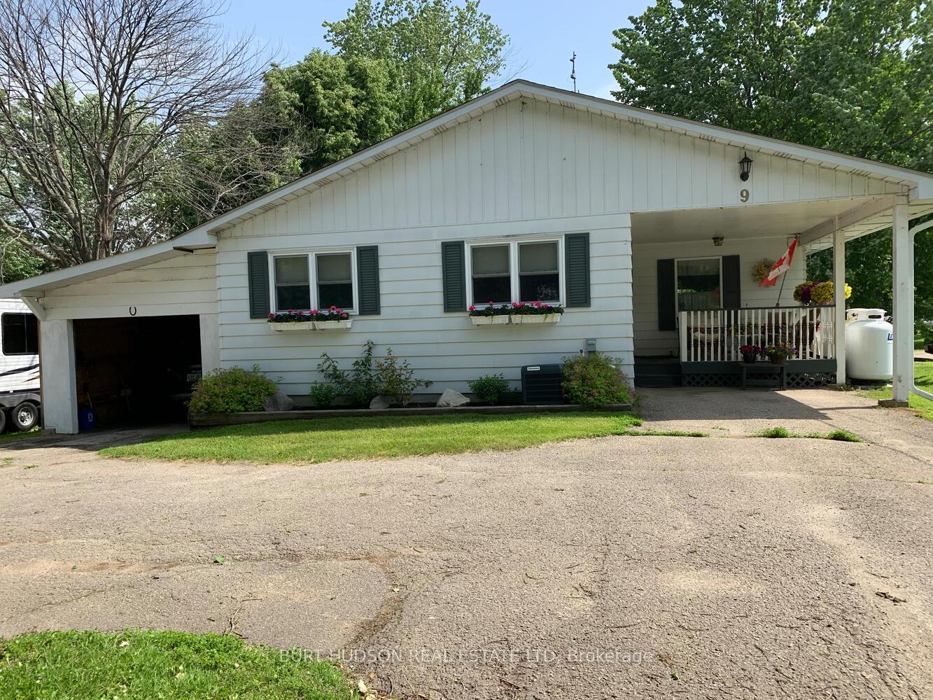Photo 4 of 9 Campbell Street, Rideau Lakes, Rideau Lakes (Bastard) Twp — HOMEH