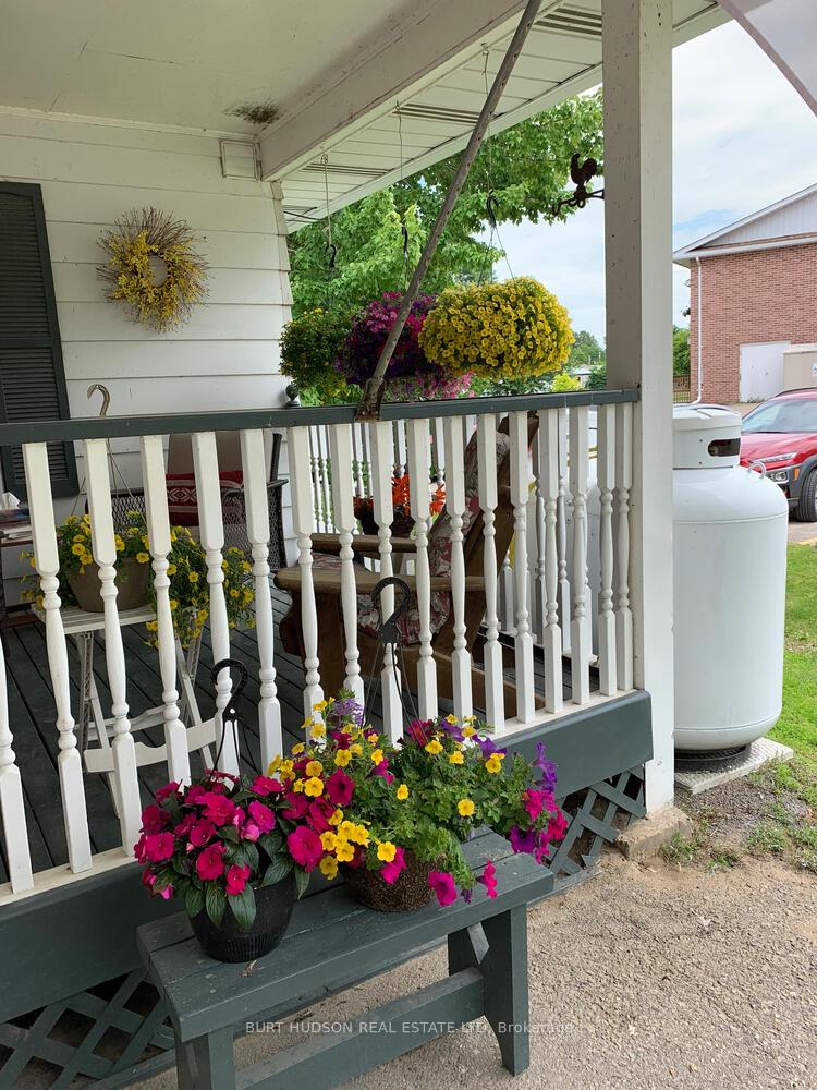 Photo 5 of 9 Campbell Street, Rideau Lakes, Rideau Lakes (Bastard) Twp — HOMEH