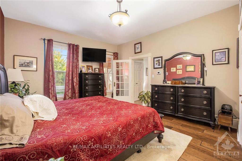 Photo 11 of 15 Carleton Street, Rideau Lakes, Rideau Lakes (Newboro) Twp — HOMEH