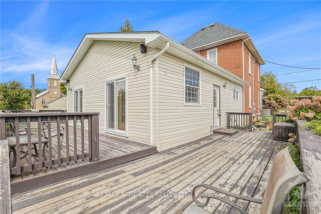 Photo 17 of 15 Carleton Street, Rideau Lakes, Rideau Lakes (Newboro) Twp — HOMEH
