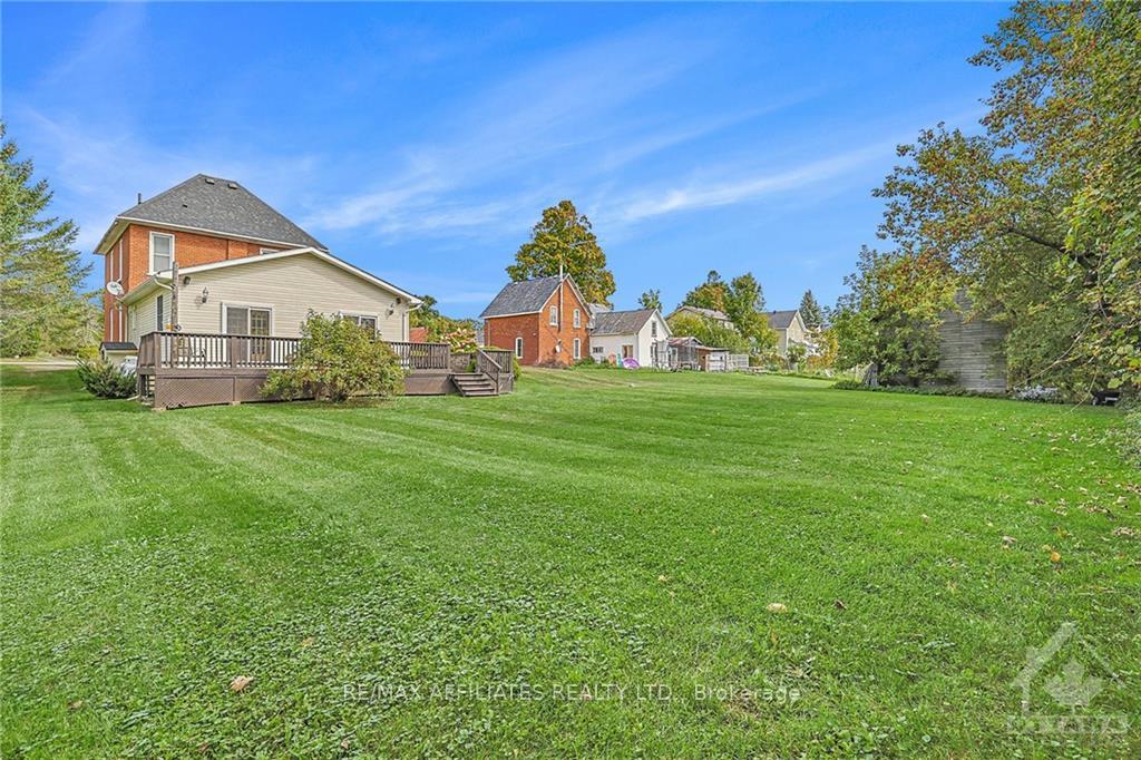 Photo 18 of 15 Carleton Street, Rideau Lakes, Rideau Lakes (Newboro) Twp — HOMEH