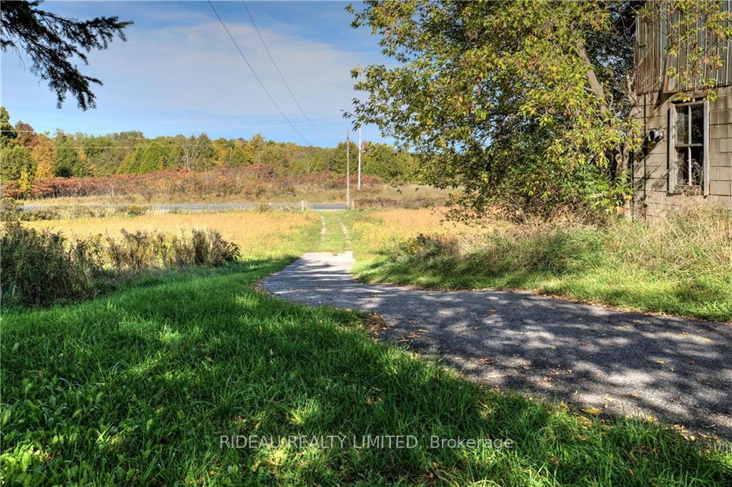 Photo 13 of 2826 Highway 15, Rideau Lakes, Rideau Lakes (Bastard) Twp — HOMEH