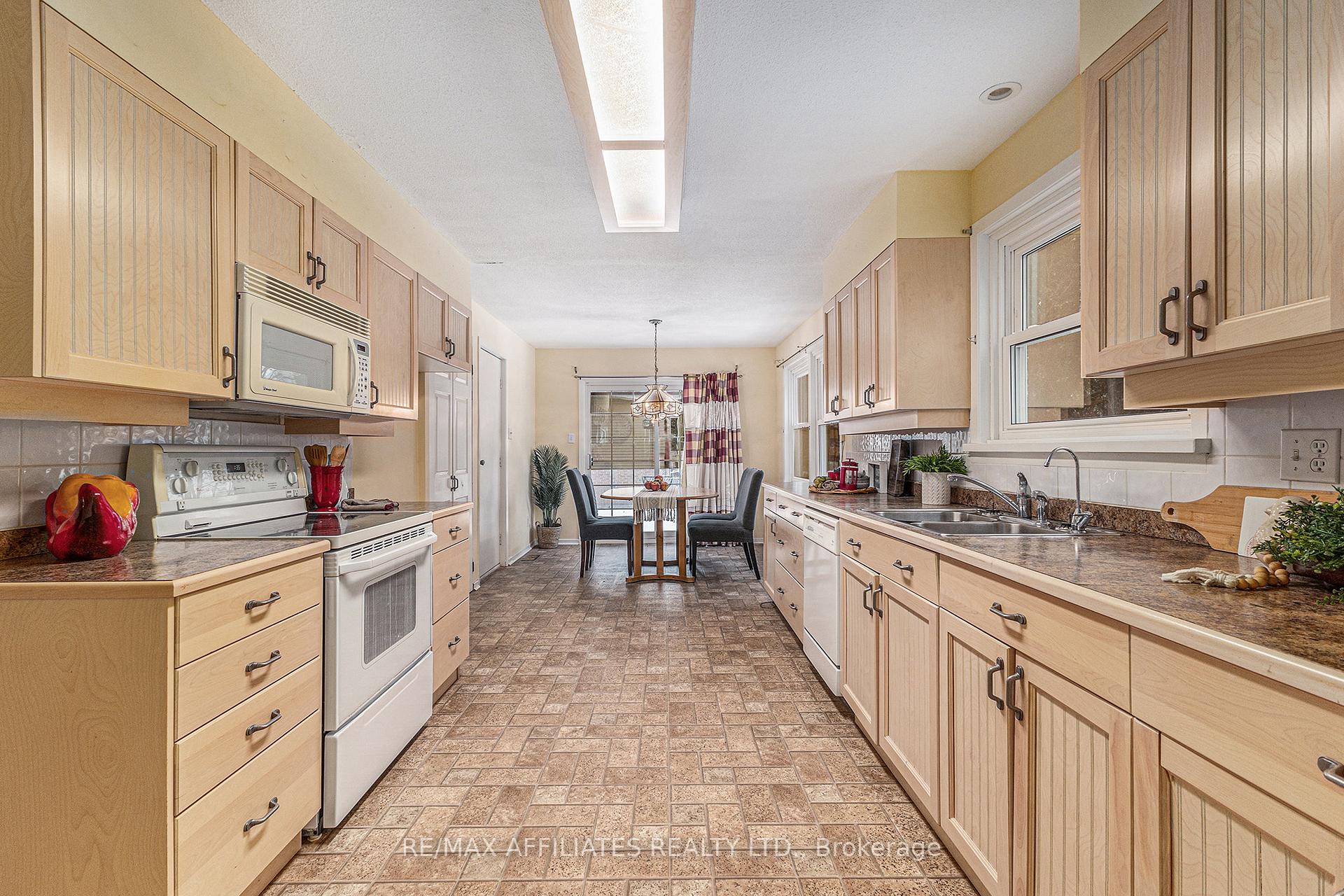 Photo 5 of 8 Fairlane Drive, Rideau Lakes, Rideau Lakes (South Elmsley) Twp — HOMEH