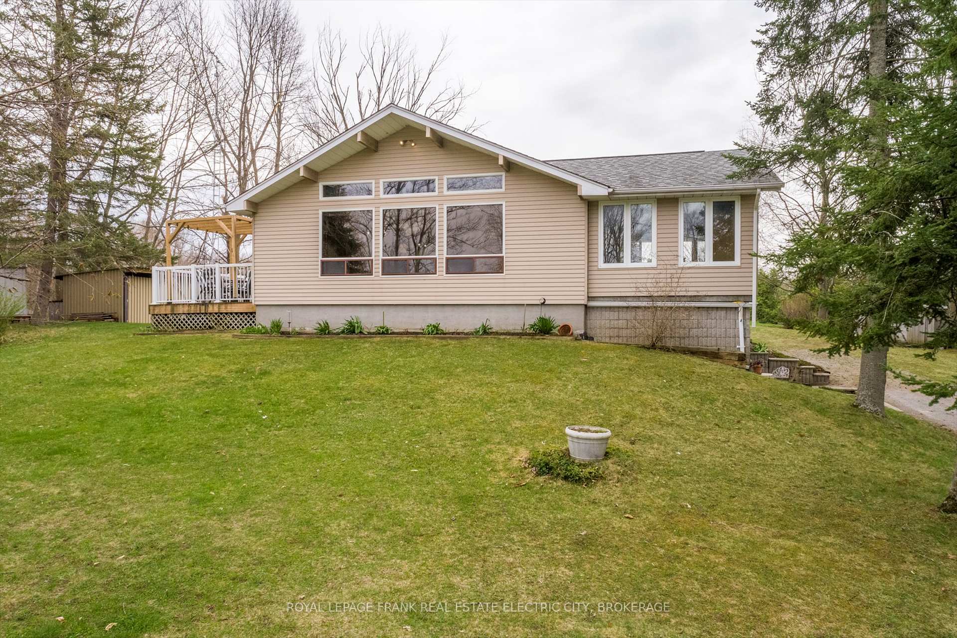Front of 2811 Antelope Trail