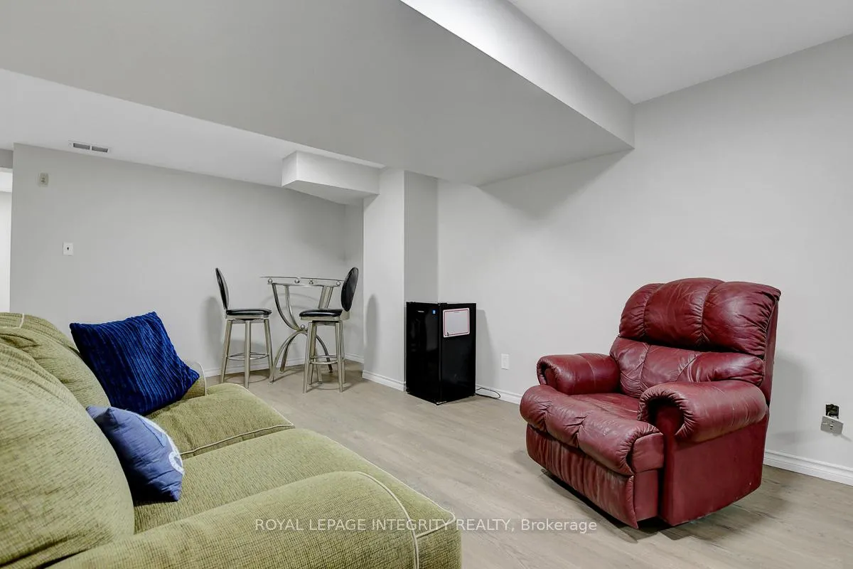Photo 64 of 34 Stokes Crescent, Ottawa, Kanata - Glencairn/Hazeldean — HOMEH