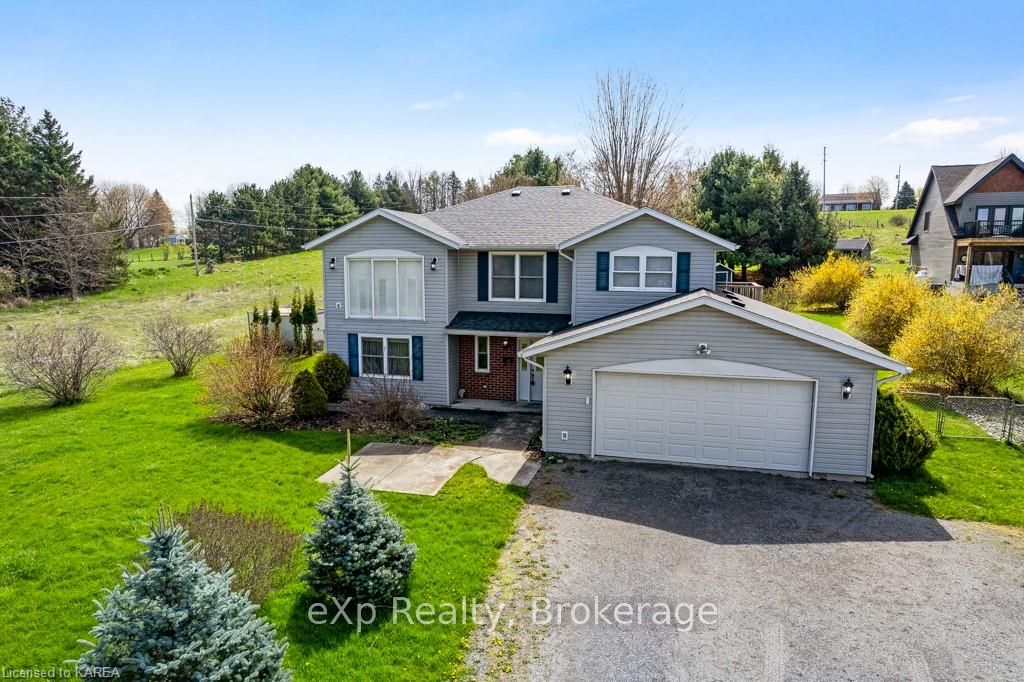 Photo 5 of 28 Mountain View Lane, Rideau Lakes, Rideau Lakes (North Crosby) Twp — HOMEH