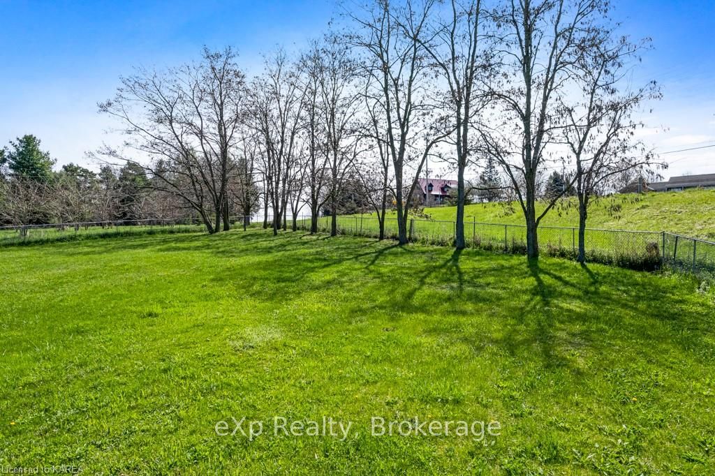 Photo 37 of 28 Mountain View Lane, Rideau Lakes, Rideau Lakes (North Crosby) Twp — HOMEH