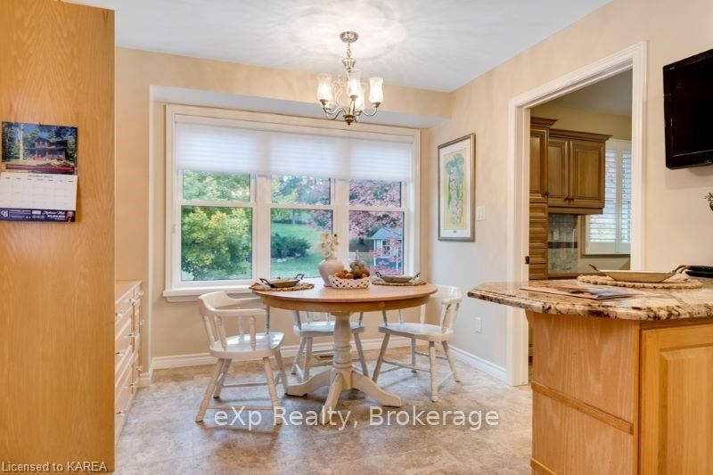 Photo 18 of 28 Mountain View Lane, Rideau Lakes, Rideau Lakes (North Crosby) Twp — HOMEH