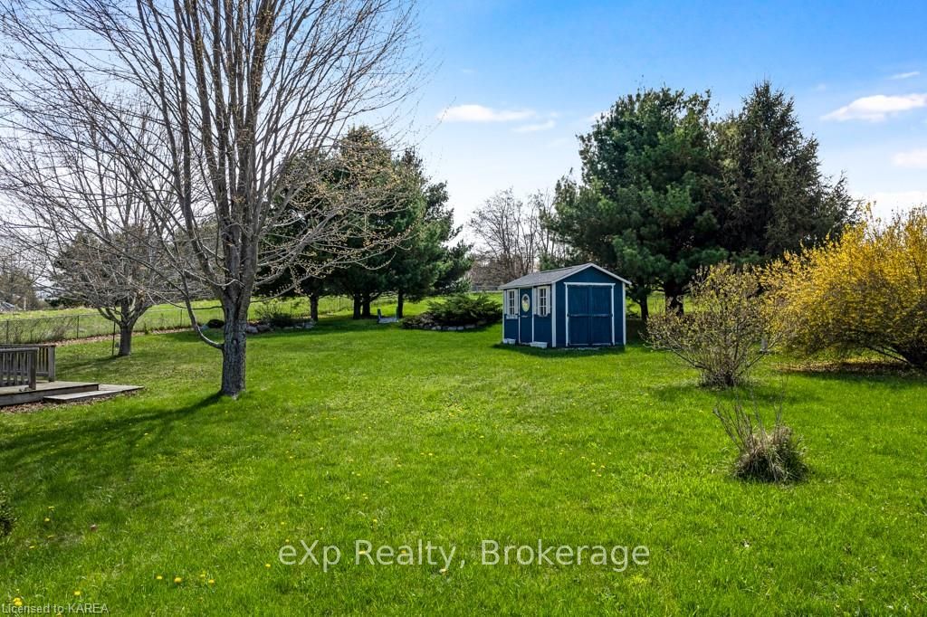 Photo 13 of 28 Mountain View Lane, Rideau Lakes, Rideau Lakes (North Crosby) Twp — HOMEH