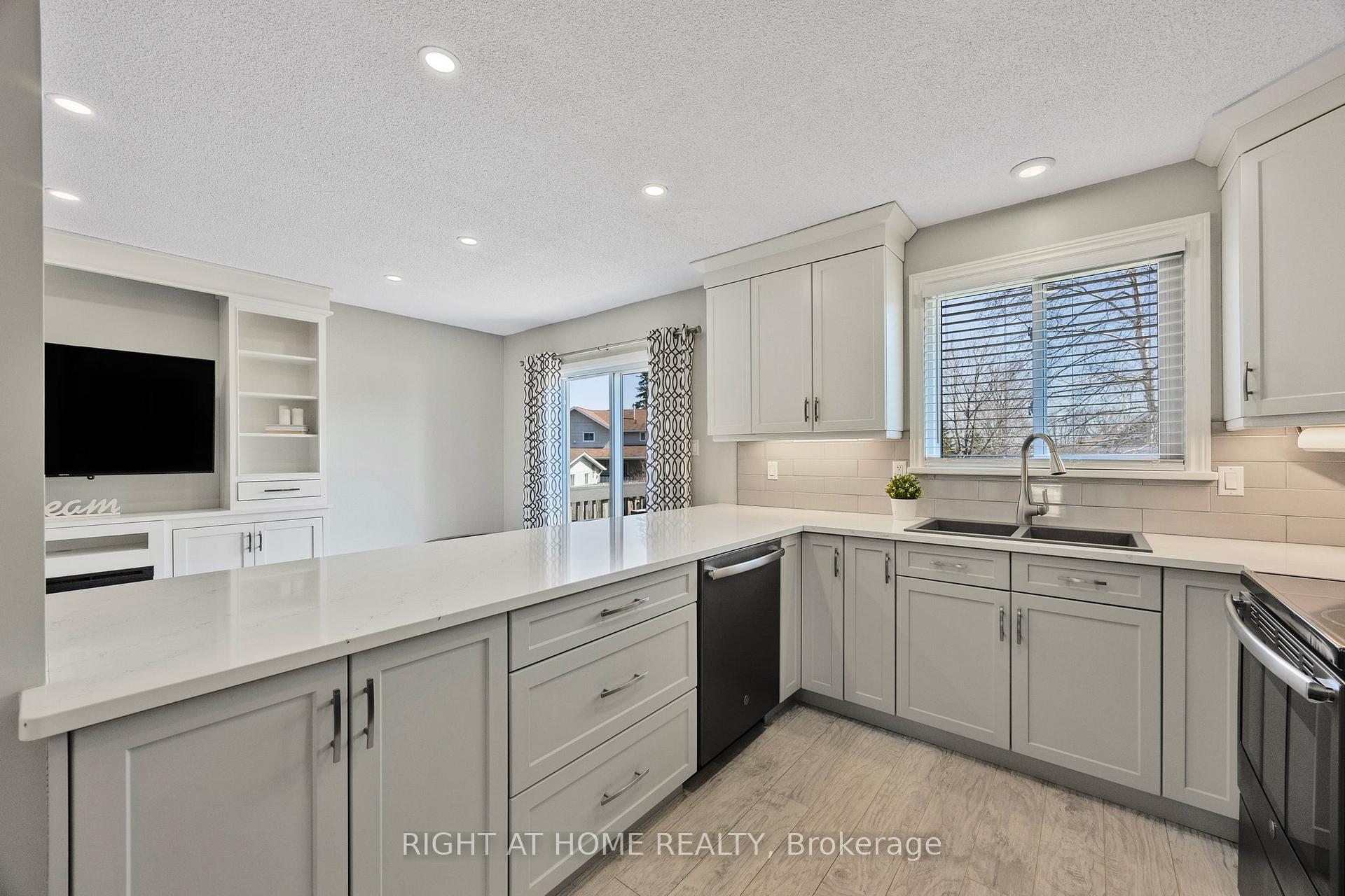 Photo 4 of 9205 11 Highway N, Severn, West Shore — HOMEH