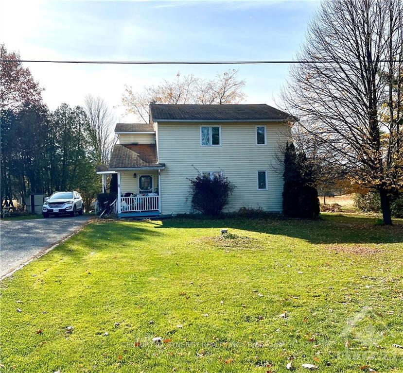Photo 1 of 11 Station Road, Rideau Lakes, Rideau Lakes (Bastard) Twp — HOMEH