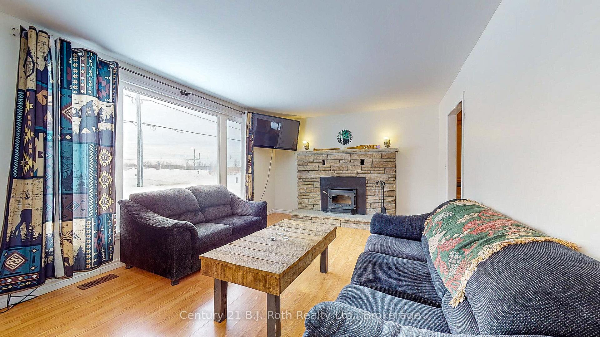 Photo 6 of 3245 Grayshott Drive, Severn, West Shore — HOMEH