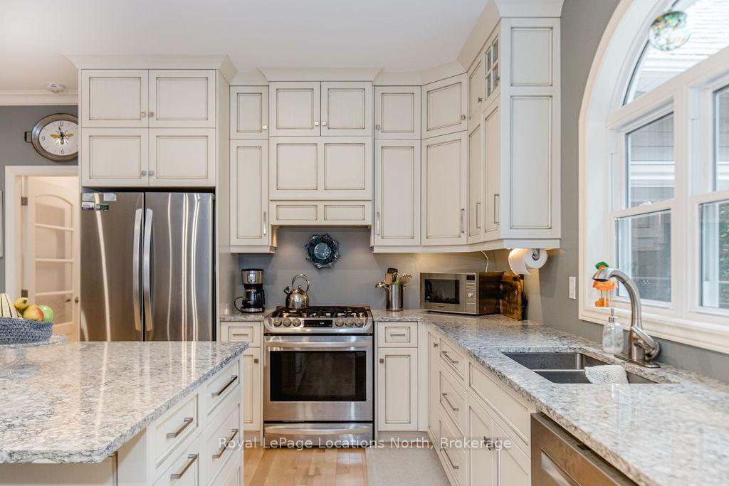Photo 16 of 1035 Laidlaw Avenue, Severn, Washago — HOMEH