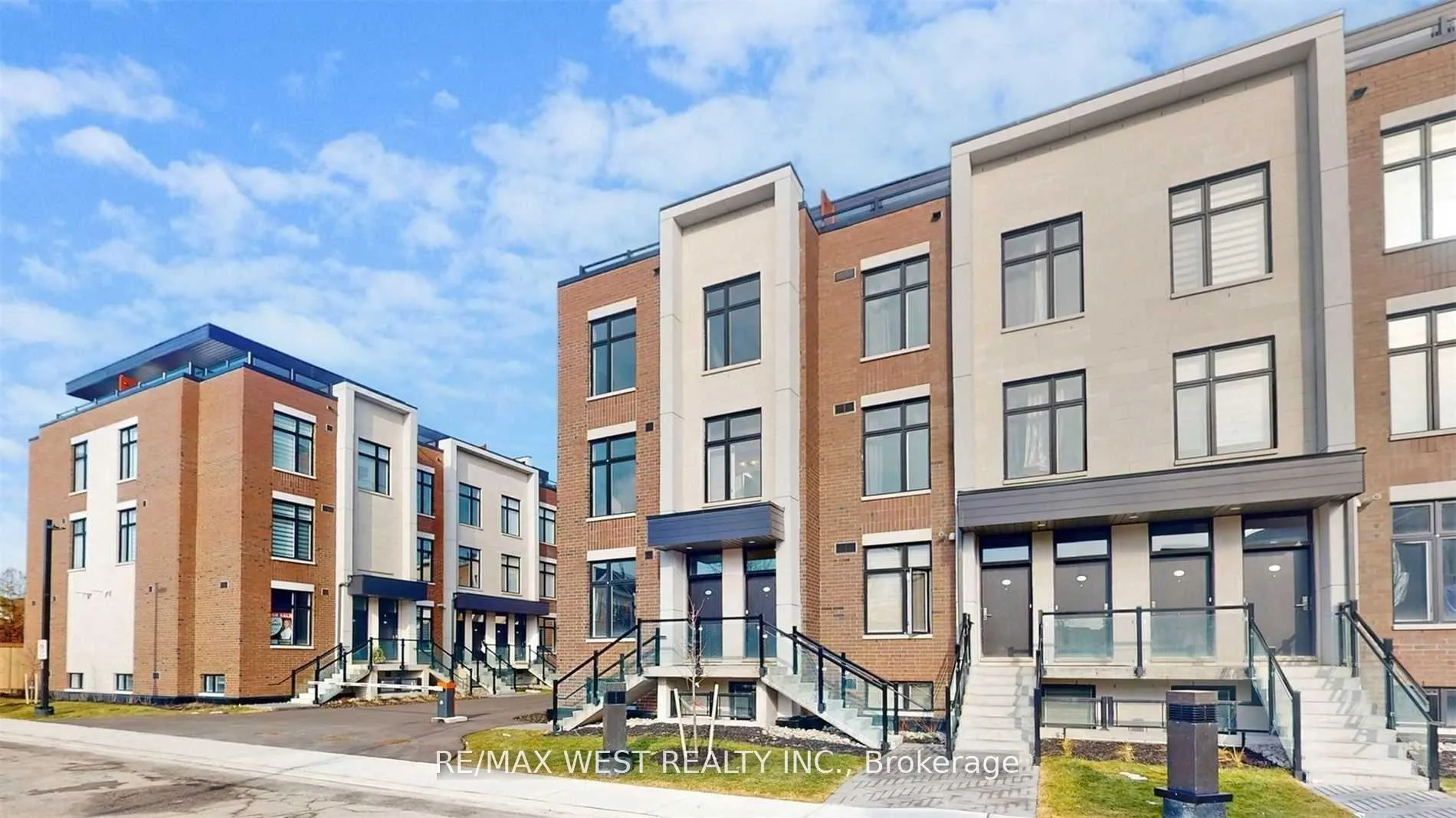 Front of Unit 223, 9570 Islington Avenue