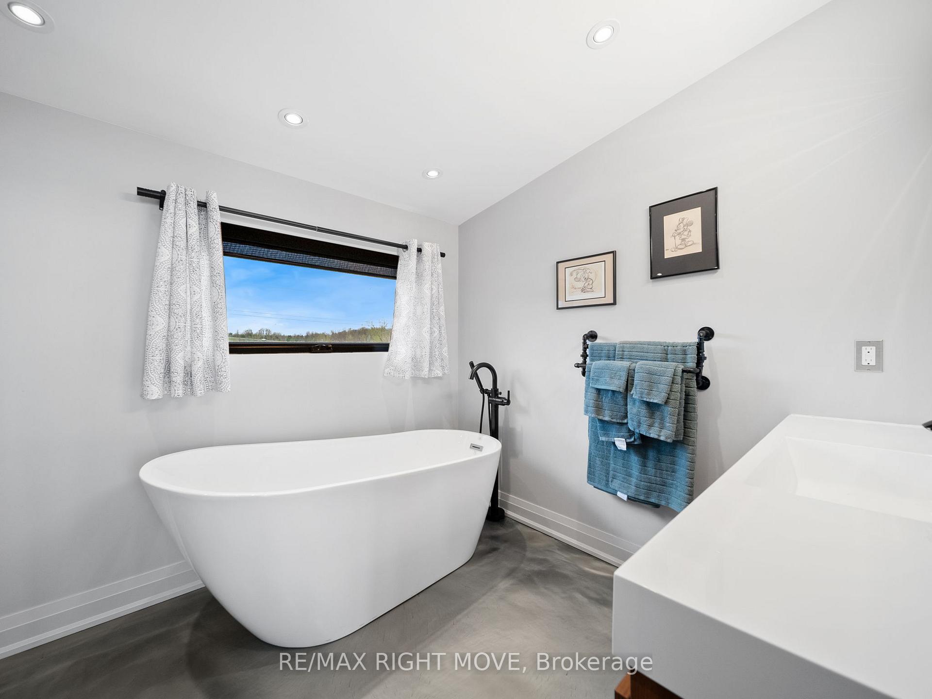 Photo 12 of 1925 Woods Bay Road, Severn, Rural Severn — HOMEH