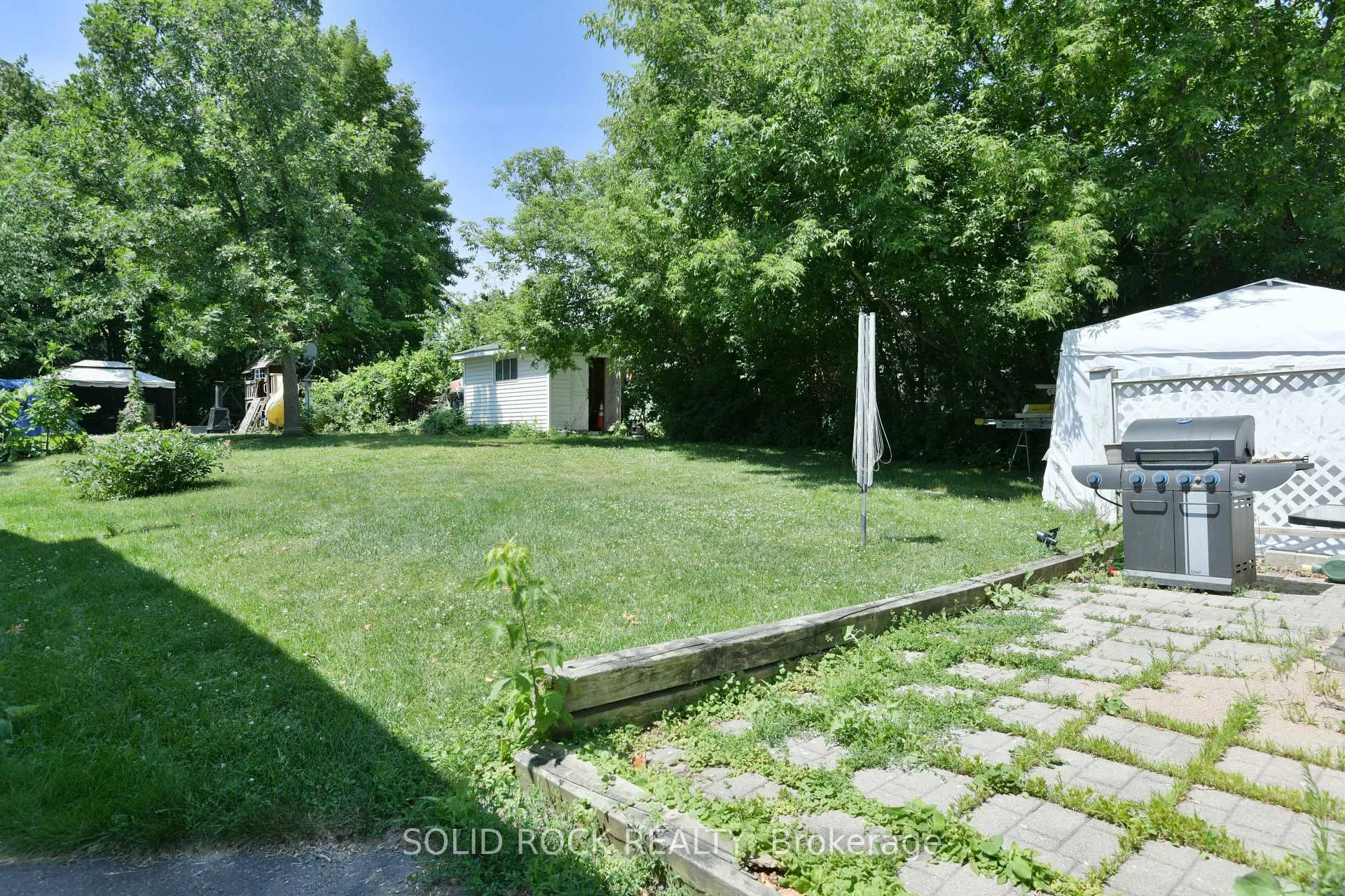 Photo 41 of 54 William Street W, Arnprior — HOMEH