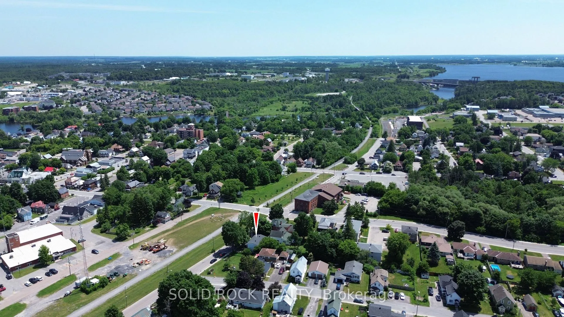 Photo 36 of 54 William Street W, Arnprior — HOMEH