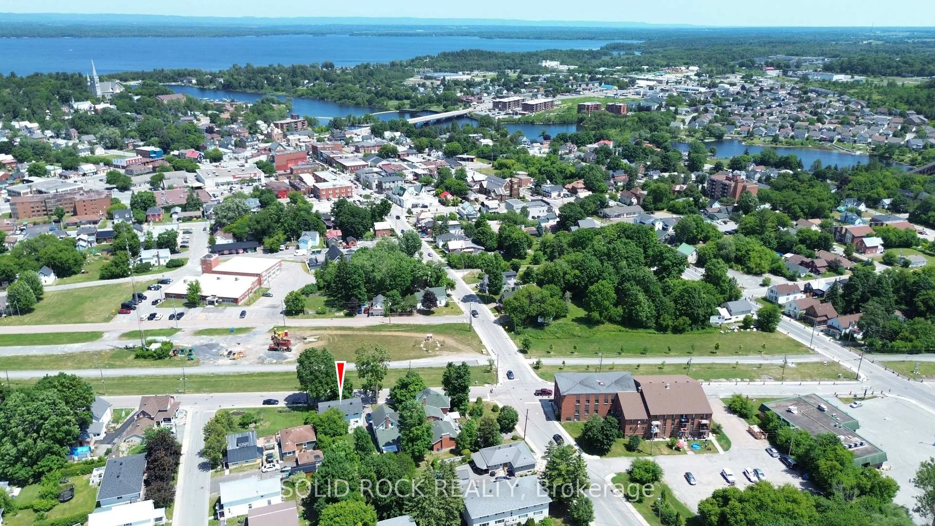 Photo 37 of 54 William Street W, Arnprior — HOMEH
