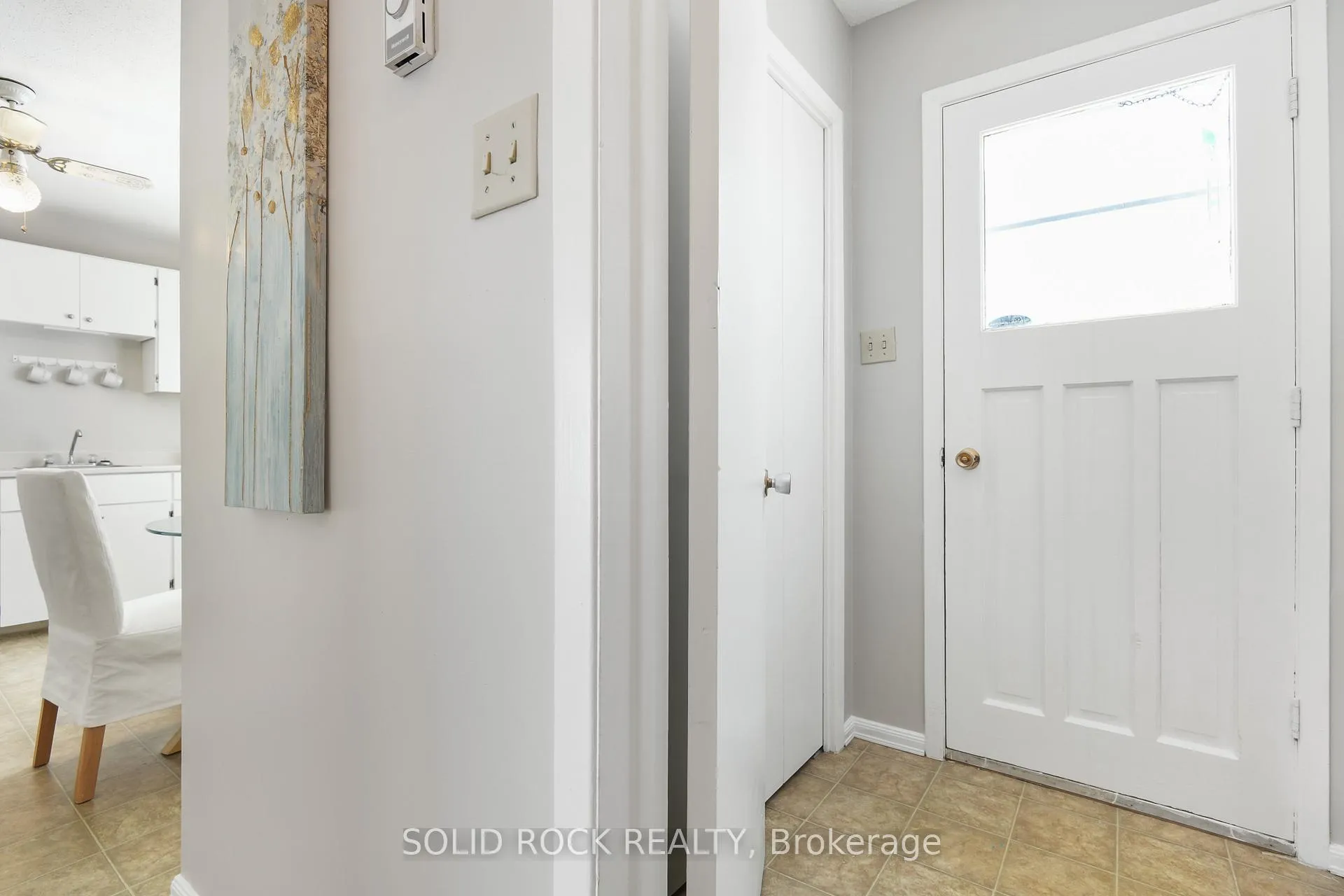 Photo 17 of 54 William Street W, Arnprior — HOMEH