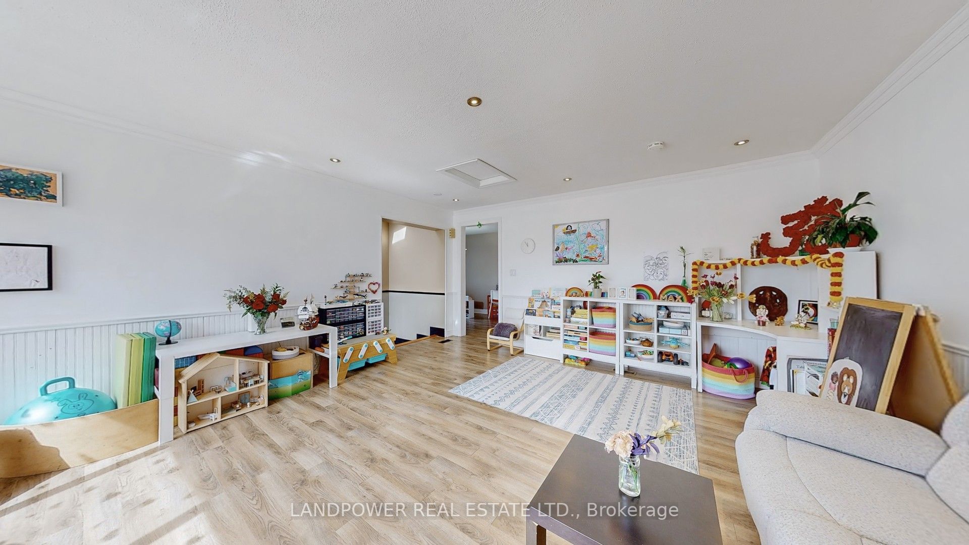 Photo 44 of 825 Naroch Boulevard, Pickering, Bay Ridges — HOMEH