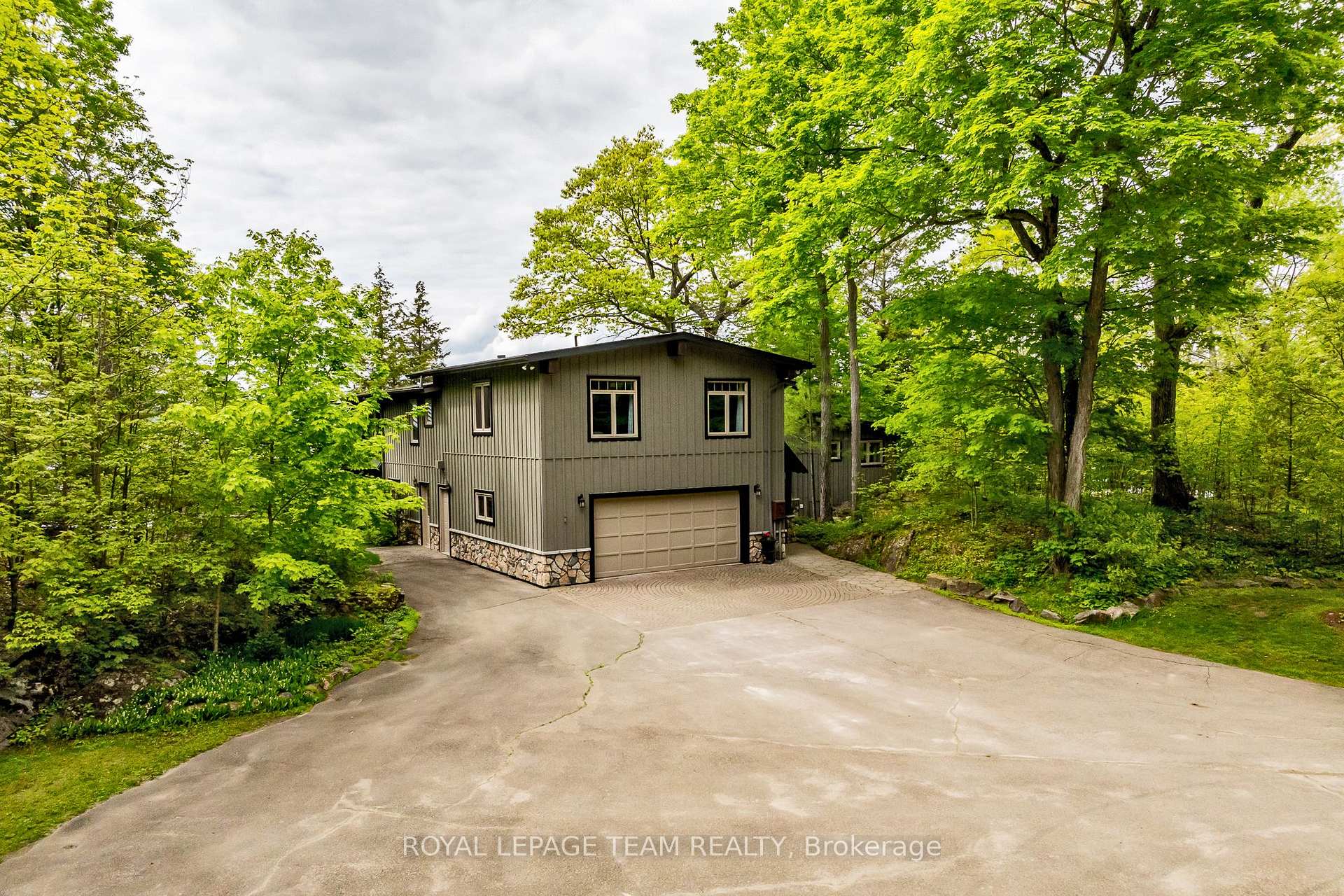 Photo 2 of 131 Mulley Lane, Rideau Lakes, Rideau Lakes (South Crosby) Twp — HOMEH