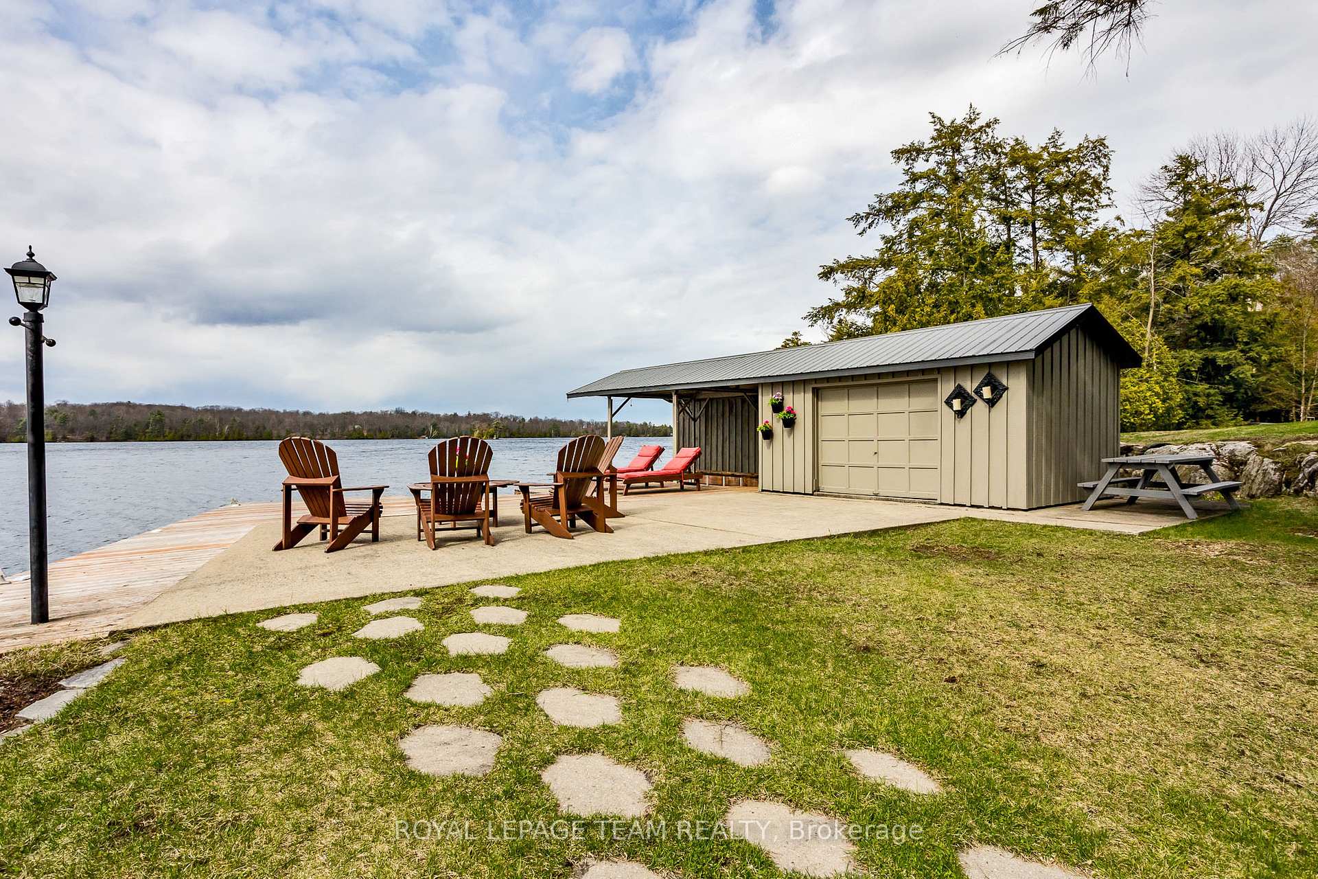 Photo 33 of 131 Mulley Lane, Rideau Lakes, Rideau Lakes (South Crosby) Twp — HOMEH