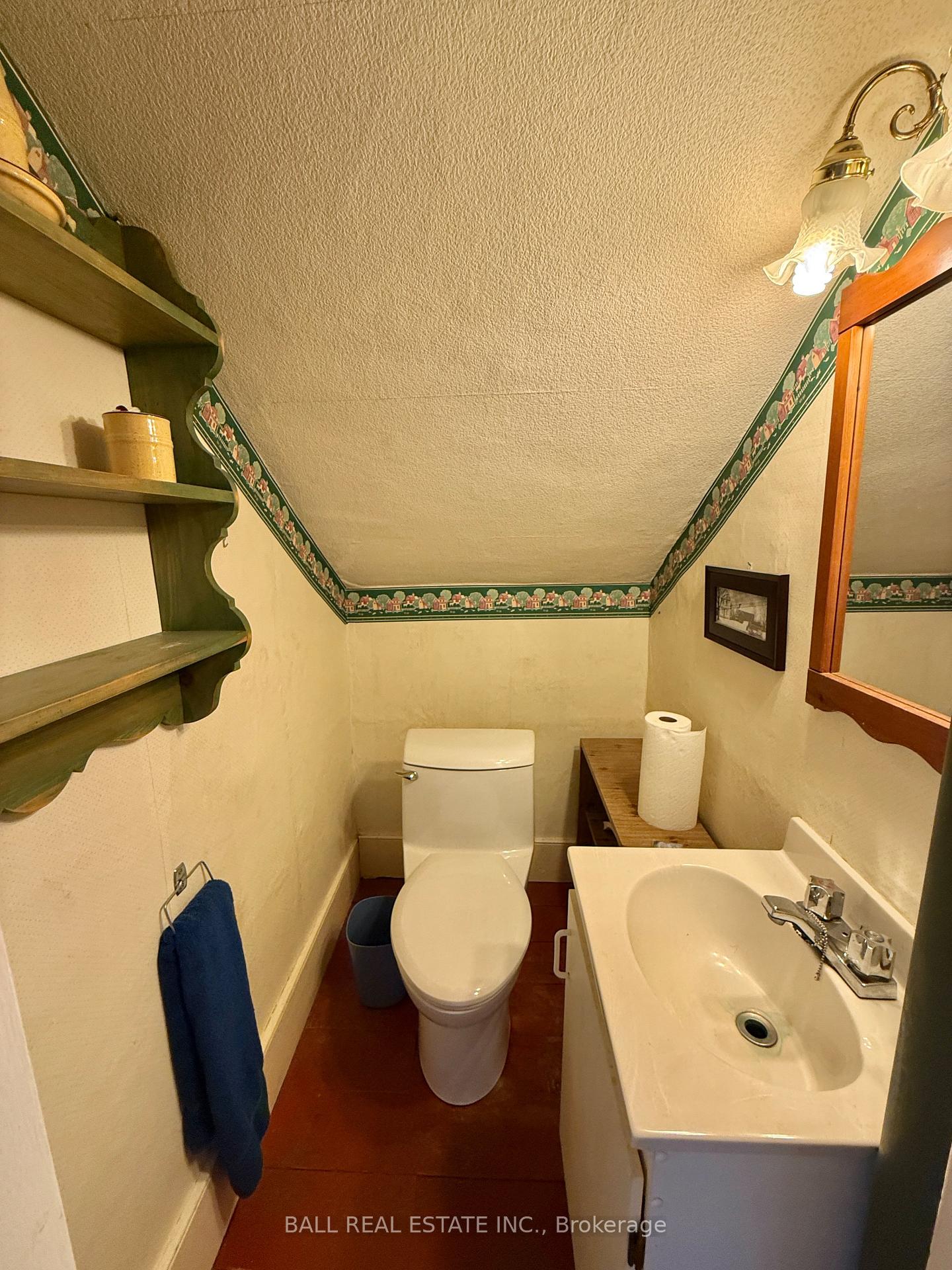 Photo 35 of 2244 12th Line Smith, Selwyn — HOMEH