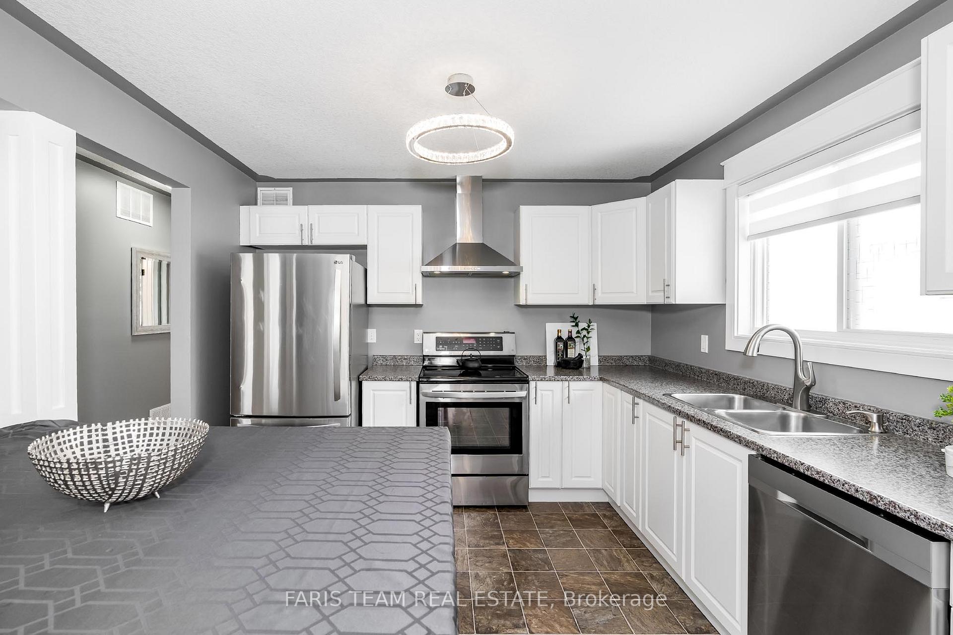 Photo 3 of 3409 Lee Avenue, Severn, West Shore — HOMEH