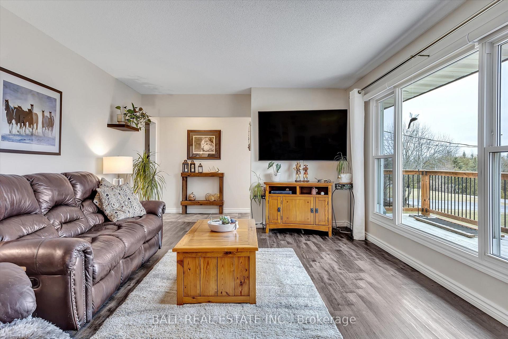 Photo 15 of 851 Kimberly Drive, Selwyn — HOMEH
