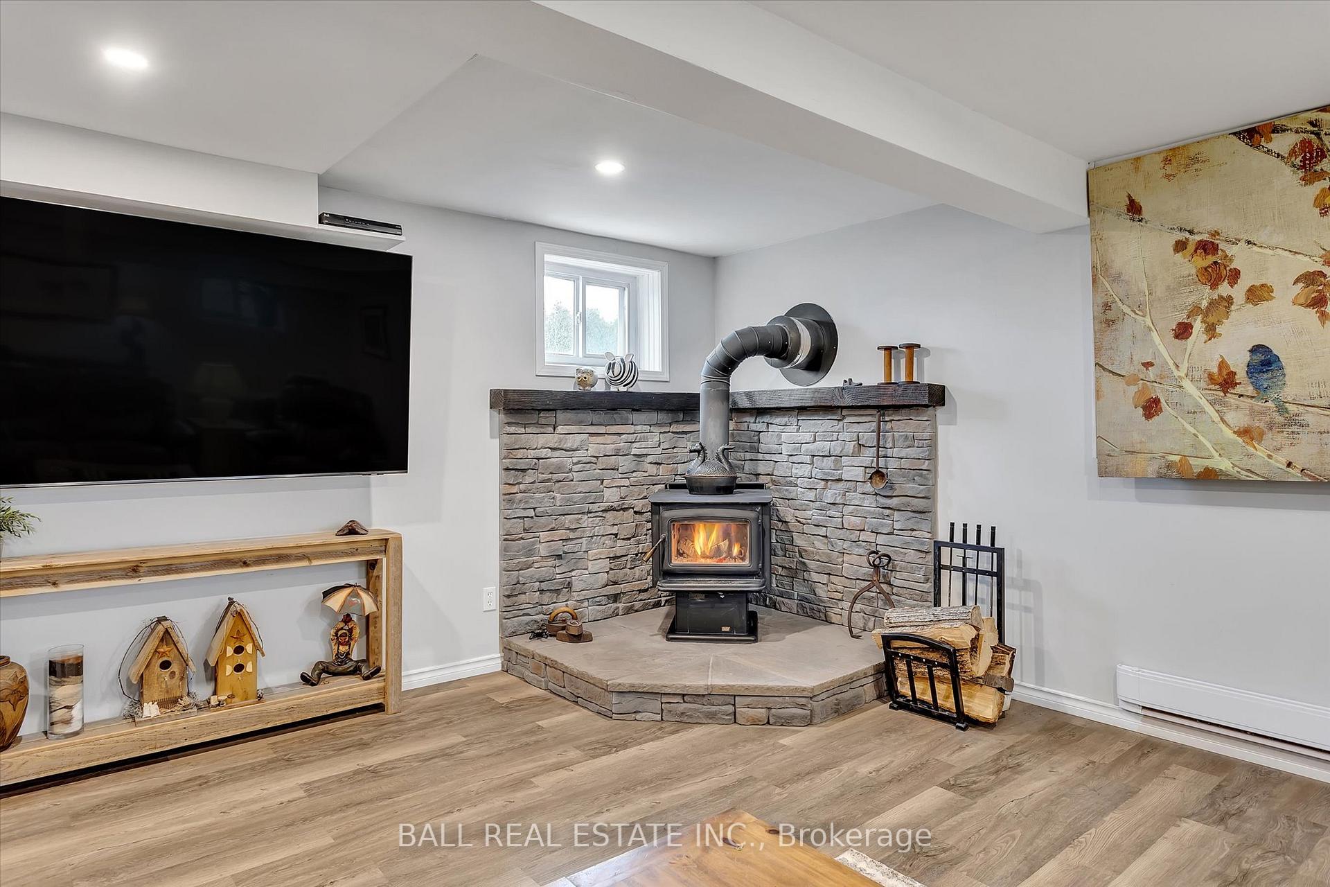 Photo 32 of 851 Kimberly Drive, Selwyn — HOMEH