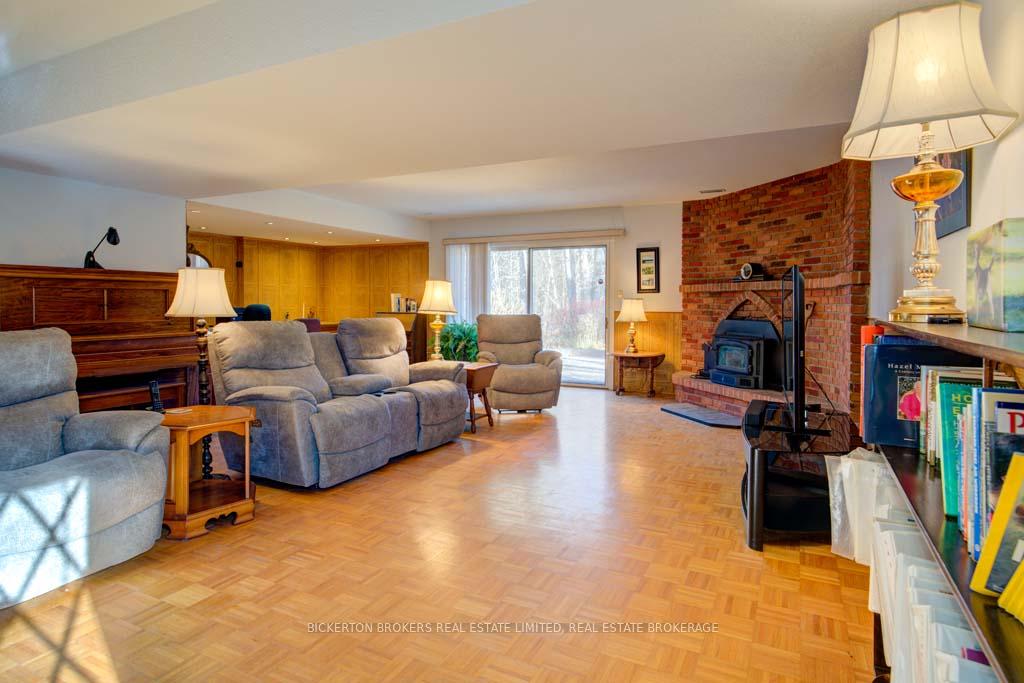 Photo 6 of 739 Sand Lake Road E, Rideau Lakes, Rideau Lakes (South Crosby) Twp — HOMEH