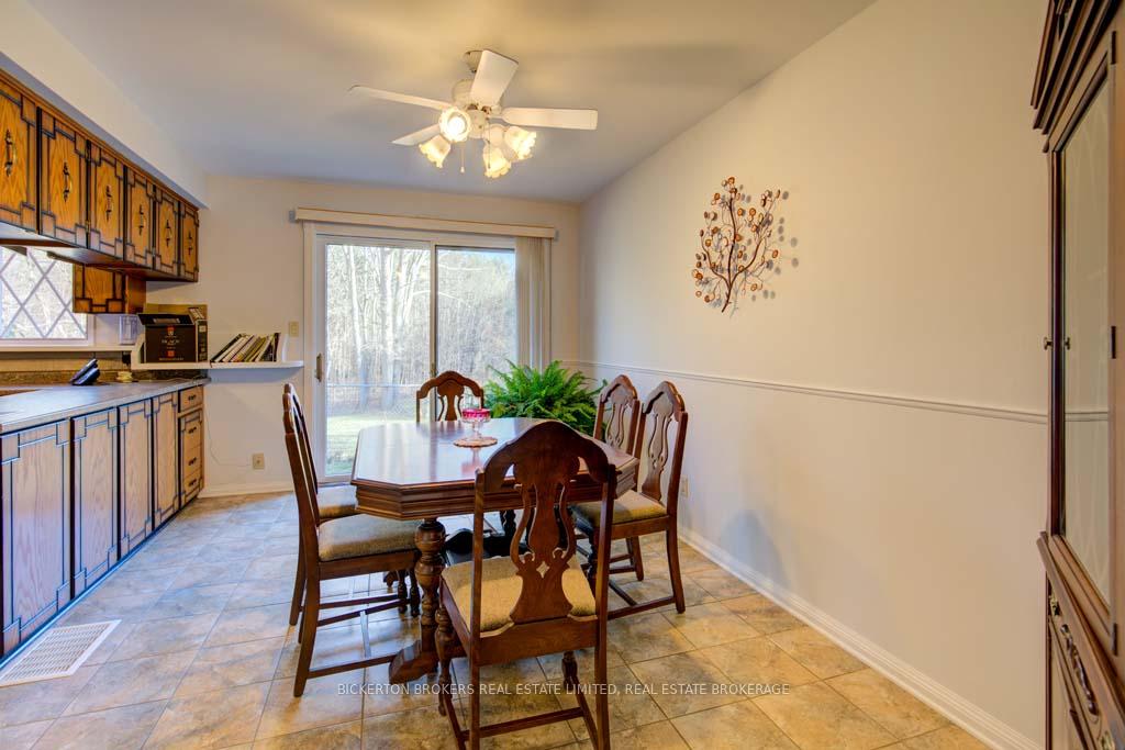 Photo 8 of 739 Sand Lake Road E, Rideau Lakes, Rideau Lakes (South Crosby) Twp — HOMEH