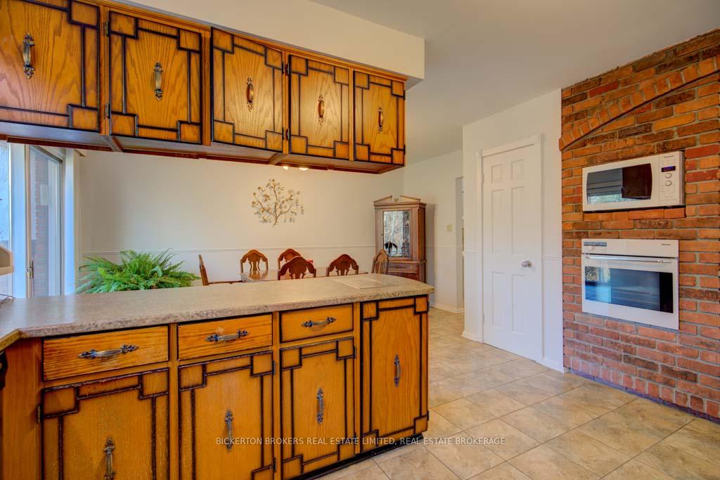 Photo 12 of 739 Sand Lake Road E, Rideau Lakes, Rideau Lakes (South Crosby) Twp — HOMEH