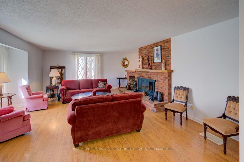 Photo 17 of 739 Sand Lake Road E, Rideau Lakes, Rideau Lakes (South Crosby) Twp — HOMEH