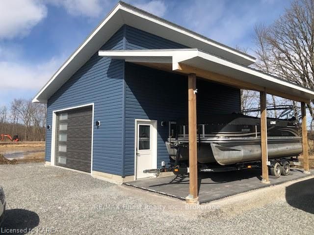 Photo 1 of 65 Sunnyside Road, Rideau Lakes, Rideau Lakes (North Crosby) Twp — HOMEH