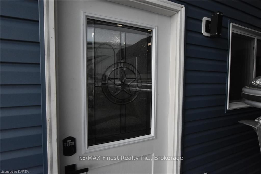 Photo 6 of 65 Sunnyside Road, Rideau Lakes, Rideau Lakes (North Crosby) Twp — HOMEH