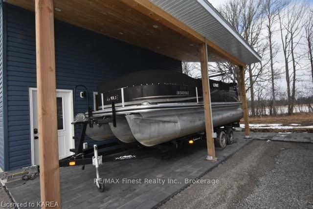 Photo 7 of 65 Sunnyside Road, Rideau Lakes, Rideau Lakes (North Crosby) Twp — HOMEH