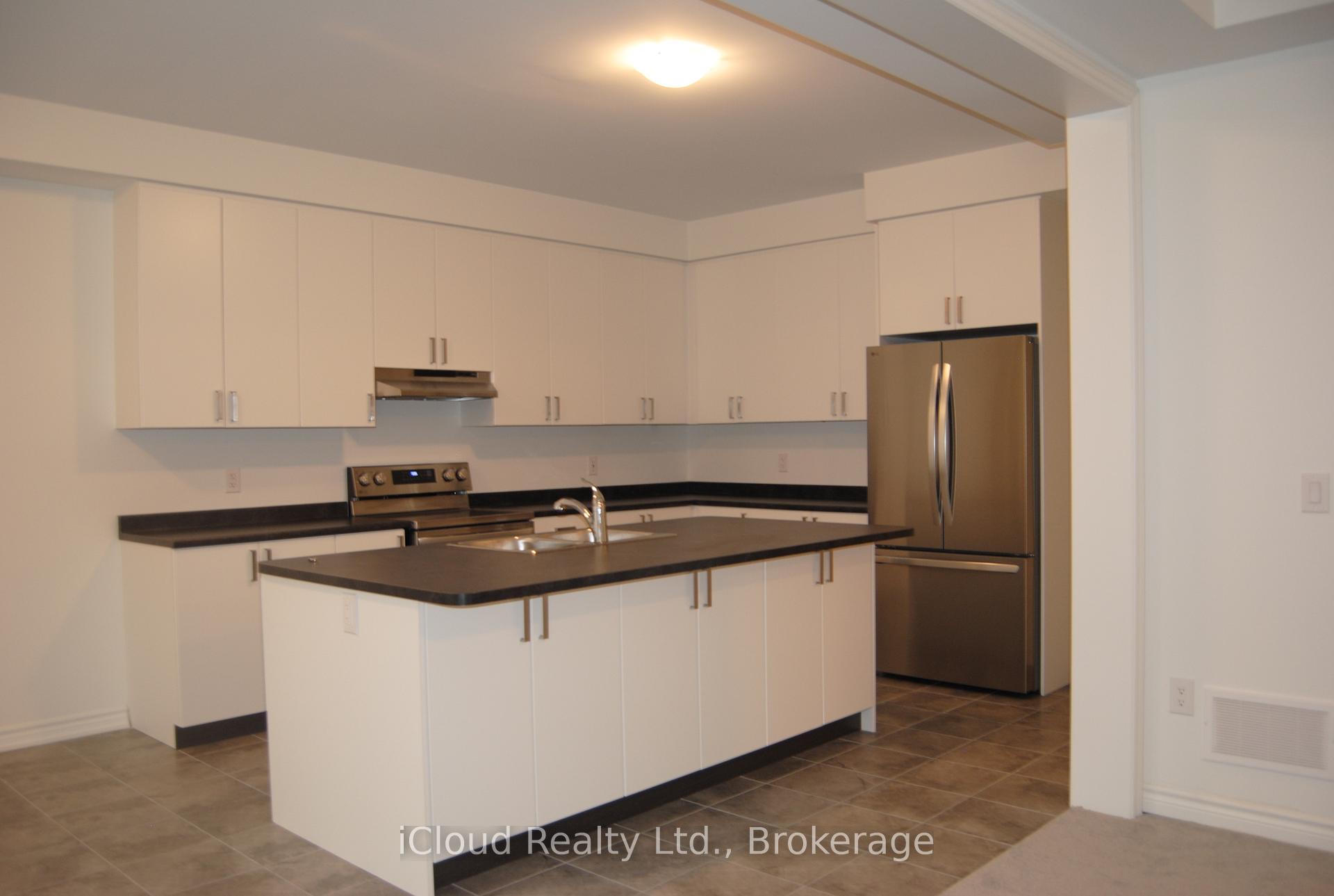 Photo 13 of 22 Sassafras Road, Springwater, Midhurst — HOMEH