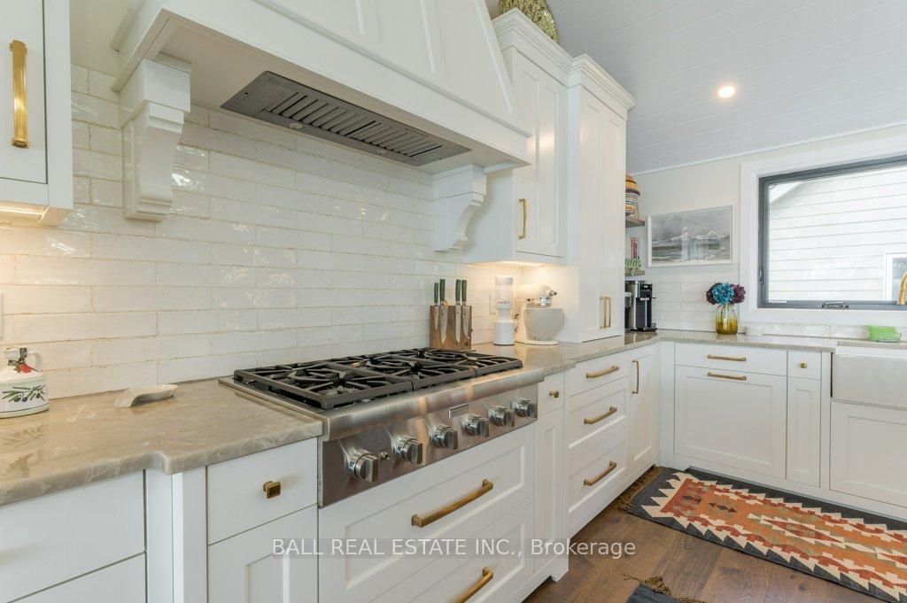 Photo 12 of 3063 Beachwood Drive, Selwyn — HOMEH