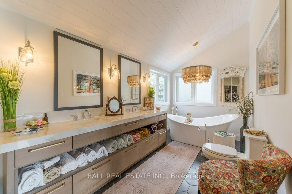 Photo 24 of 3063 Beachwood Drive, Selwyn — HOMEH