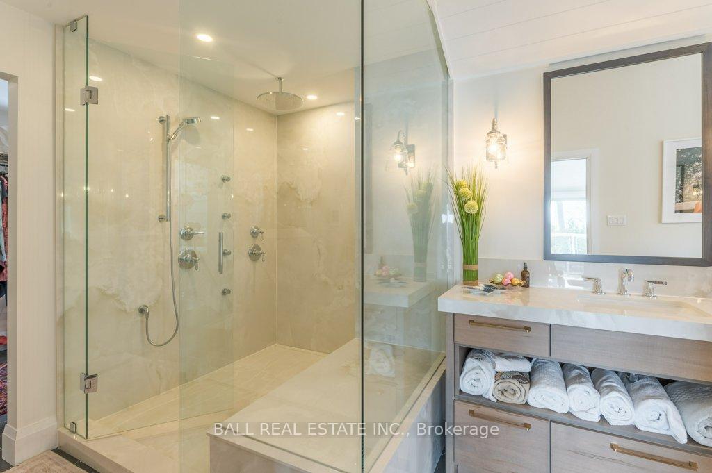 Photo 26 of 3063 Beachwood Drive, Selwyn — HOMEH