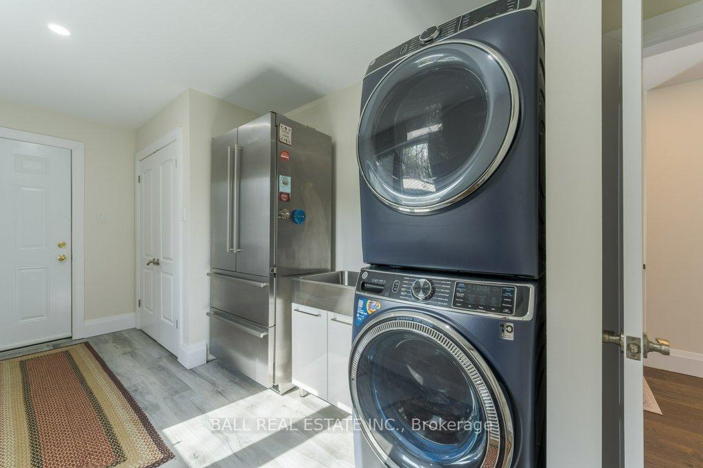 Photo 29 of 3063 Beachwood Drive, Selwyn — HOMEH