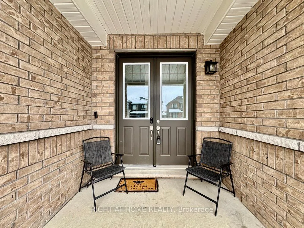 Photo 2 of 17 Periwinkle Road, Springwater, Midhurst — HOMEH